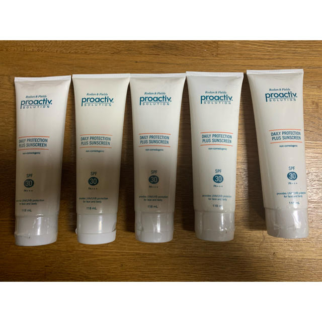 proactiv(プロアクティブ)の日焼け止めクリーム5個セット コスメ/美容のボディケア(日焼け止め/サンオイル)の商品写真