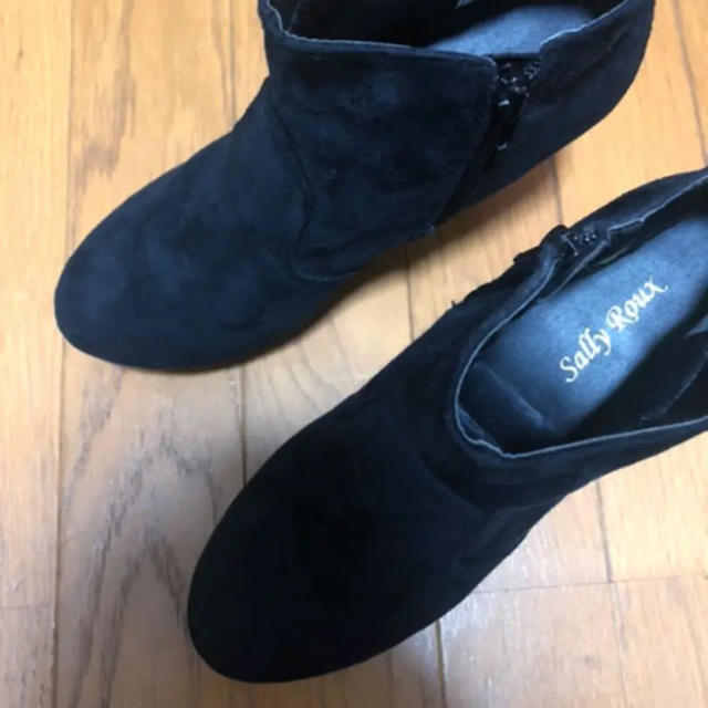 ブーティ ショートブーツ　スエード 黒 レディースの靴/シューズ(ブーツ)の商品写真