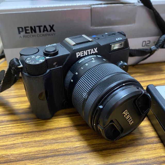 PENTAX(ペンタックス)のPENTAミラーレス　一眼　Ｑ7 スマホ/家電/カメラのカメラ(ミラーレス一眼)の商品写真