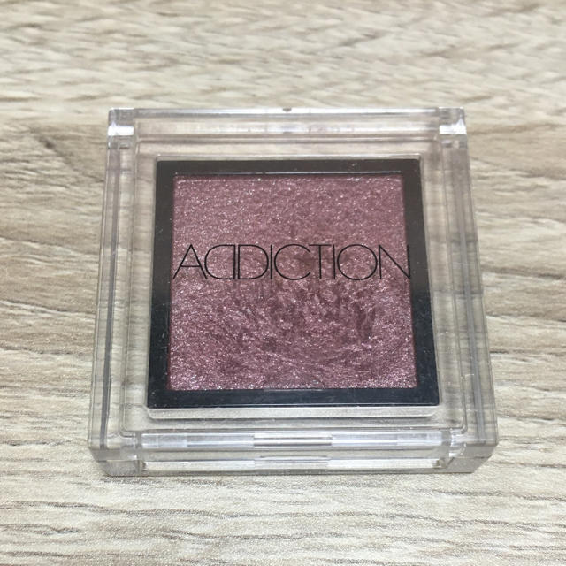 ADDICTION(アディクション)のADDICTION  ザ　アイシャドウ　085 コスメ/美容のベースメイク/化粧品(アイシャドウ)の商品写真