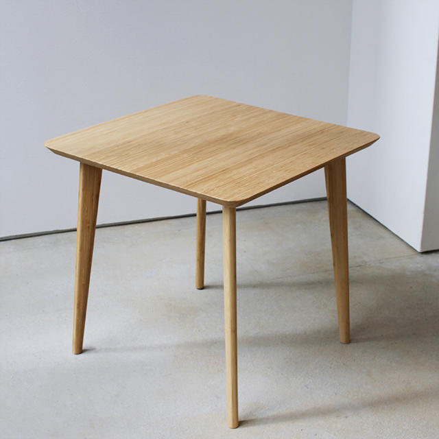ダイニングテーブル  幅75センチ　正方形 インテリア/住まい/日用品の机/テーブル(ダイニングテーブル)の商品写真
