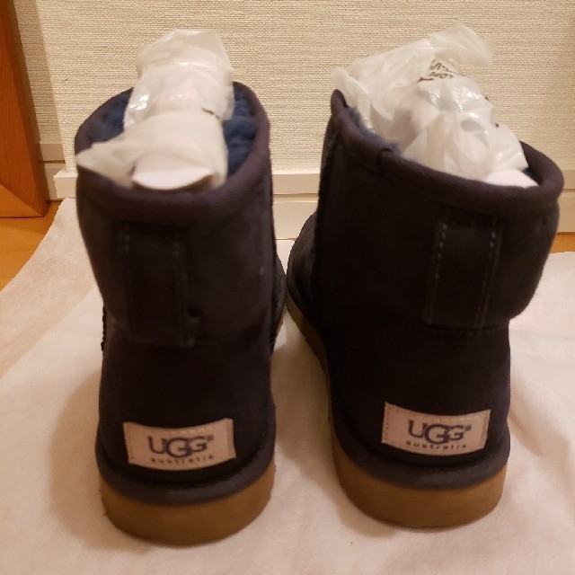 UGG(アグ)のUGG　ショートブーツ レディースの靴/シューズ(ブーツ)の商品写真