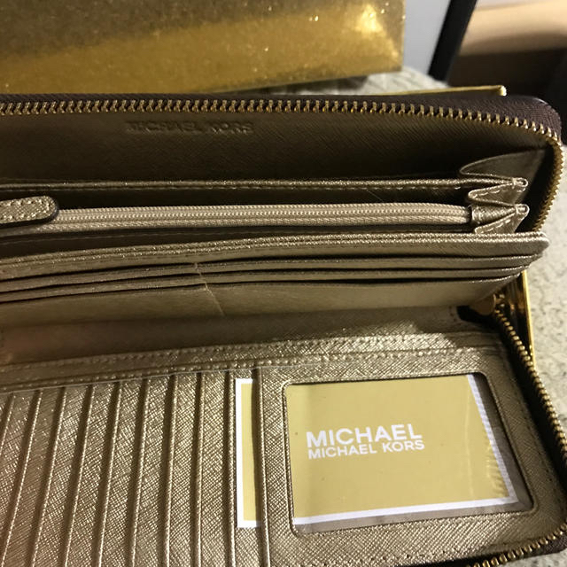 Michael Kors(マイケルコース)のキラキラ綺麗マイケルコース長財布 メンズのファッション小物(長財布)の商品写真