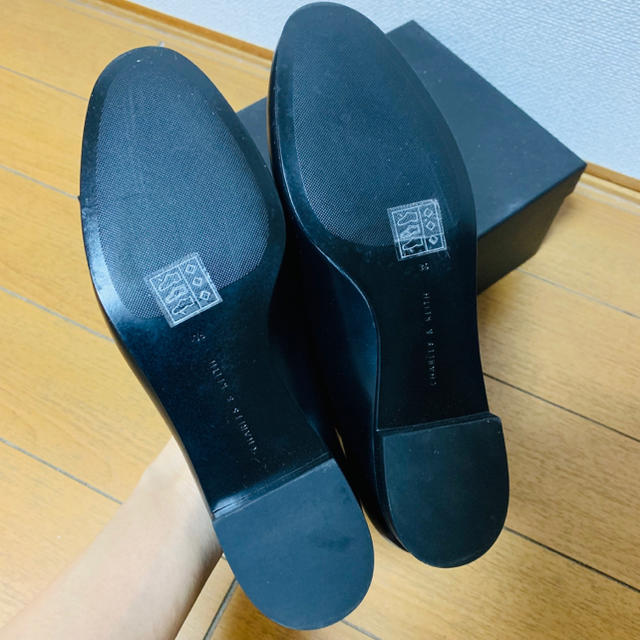 Charles and Keith(チャールズアンドキース)のチャールズアンドキース　メタルノットローファー レディースの靴/シューズ(ローファー/革靴)の商品写真