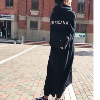 アメリカーナ(AMERICANA)のAMERICANA × フリークスストア 18AW フードサイドジップワンピース(ロングワンピース/マキシワンピース)