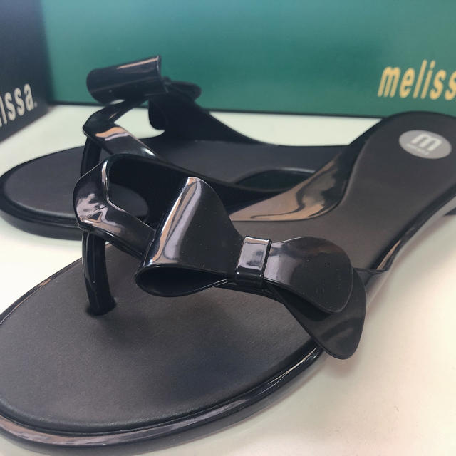 melissa(メリッサ)のメリッサトングリボンサンダルビーチサンダルラバーサンダル新品ブラック レディースの靴/シューズ(ビーチサンダル)の商品写真