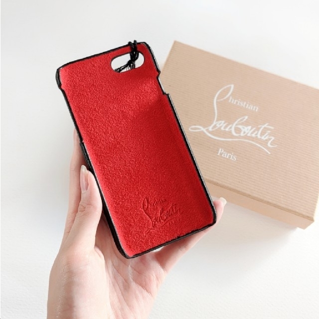 Christian Louboutin(クリスチャンルブタン)の【新品】クリスチャン ルブタン スパイク iPhone7/8 iPhoneケース スマホ/家電/カメラのスマホアクセサリー(iPhoneケース)の商品写真