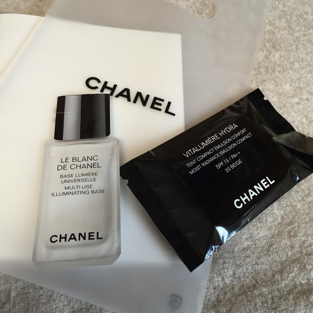 CHANEL(シャネル)のシャネル ファンデーション サンプル コスメ/美容のベースメイク/化粧品(ファンデーション)の商品写真