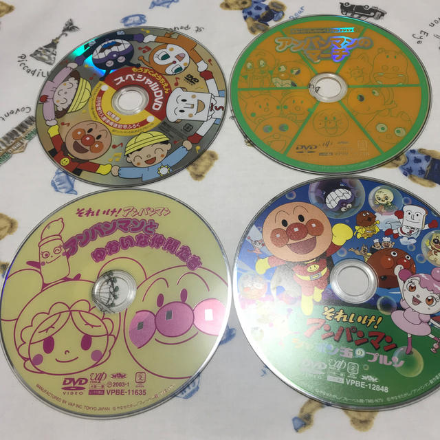 アンパンマン(アンパンマン)のアンパンマン DVD 4枚 エンタメ/ホビーのDVD/ブルーレイ(キッズ/ファミリー)の商品写真