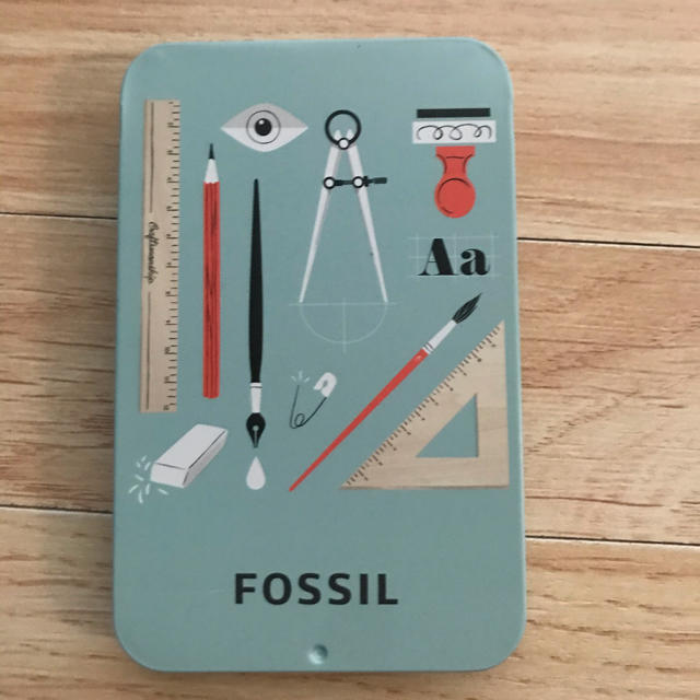 FOSSIL(フォッシル)のfossil カードケース　 レディースのファッション小物(名刺入れ/定期入れ)の商品写真