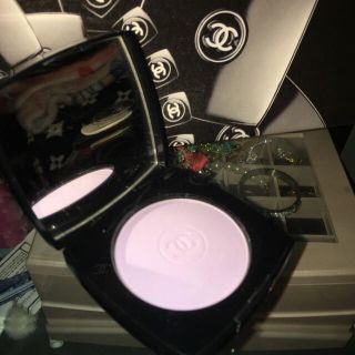 シャネル(CHANEL)の正規品シャネルフェイスパウダー❤️(フェイスパウダー)