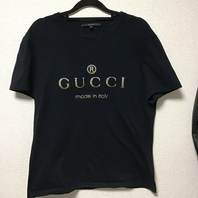 Gucci(グッチ)の最終値下げ✨GUCCI 激レア　メタルスタッズロゴ 正規品 メンズのトップス(Tシャツ/カットソー(半袖/袖なし))の商品写真