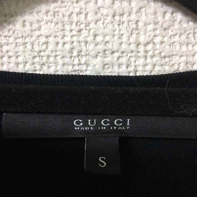 Gucci(グッチ)の最終値下げ✨GUCCI 激レア　メタルスタッズロゴ 正規品 メンズのトップス(Tシャツ/カットソー(半袖/袖なし))の商品写真