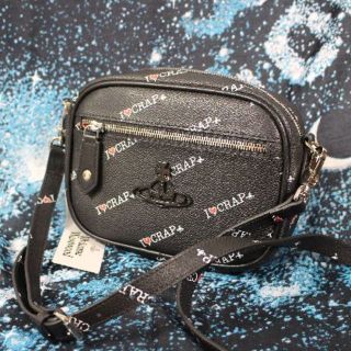 ヴィヴィアンウエストウッド(Vivienne Westwood)の19/20aw　 annie crossbody shoulder bag (ショルダーバッグ)