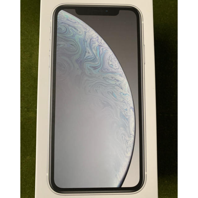 Apple(アップル)のiPhone XR SIMフリー　新品未使用　ホワイト スマホ/家電/カメラのスマートフォン/携帯電話(スマートフォン本体)の商品写真