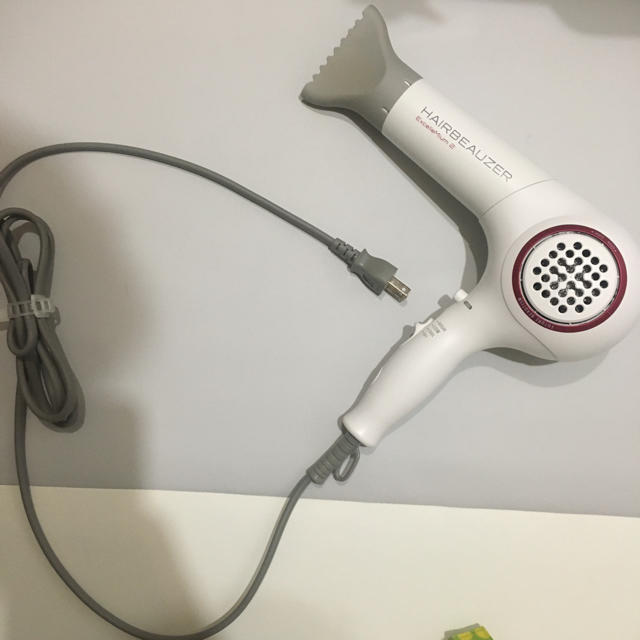 Dyson(ダイソン)のヘアビューザー　エクセレミアム2 スマホ/家電/カメラの美容/健康(ドライヤー)の商品写真