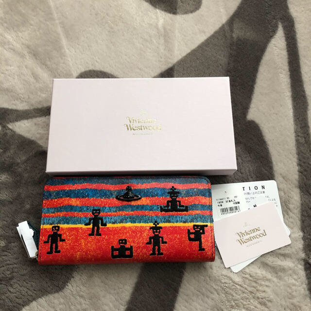 Vivienne Westwood(ヴィヴィアンウエストウッド)の　本日のみ値下げ　Vivienne Westwood 長財布 レディースのファッション小物(財布)の商品写真