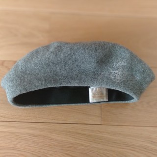 ヴィヴィアンウエストウッド(Vivienne Westwood)のベレー帽(ハンチング/ベレー帽)