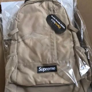 Supreme(バッグパック/リュック ・ ベージュ系)のフリマ Supreme(バッグパック/リュック ・ ベージュ系)のフリマ