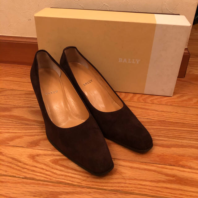 Bally(バリー)の美品　BALLY ブラウン パンプス　茶色 レディースの靴/シューズ(ハイヒール/パンプス)の商品写真