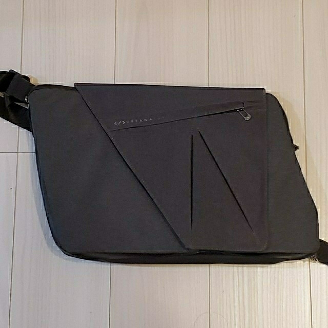 maximum様専用NIID URBANATURE スイッチ バッグ 13インチ メンズのバッグ(バッグパック/リュック)の商品写真