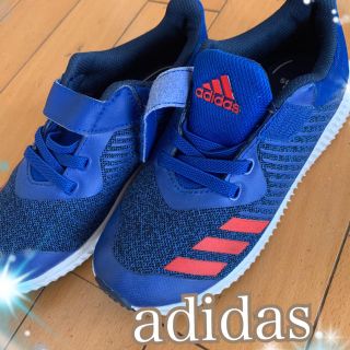 アディダス(adidas)のadidasスニーカー ✨本日のみお値下げ✨(スニーカー)