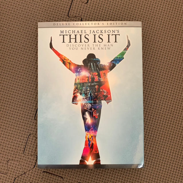 SONY(ソニー)のマイケル・ジャクソン　THIS　IS　IT　デラックス・コレクターズ・エディショ エンタメ/ホビーのDVD/ブルーレイ(舞台/ミュージカル)の商品写真