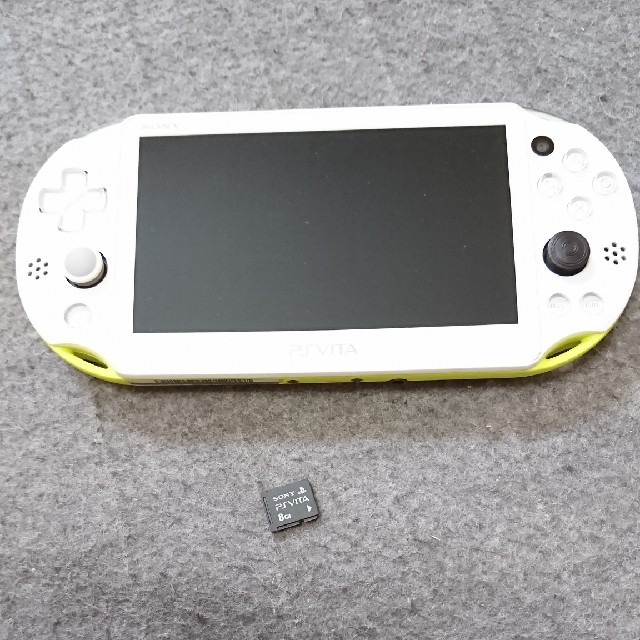 PSVita PCH-2000 ZA25 SONY シルバー本体 画面傷無し