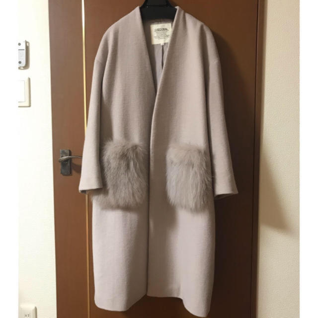 COCO DEAL(ココディール)のファー付き　コート レディースのジャケット/アウター(毛皮/ファーコート)の商品写真