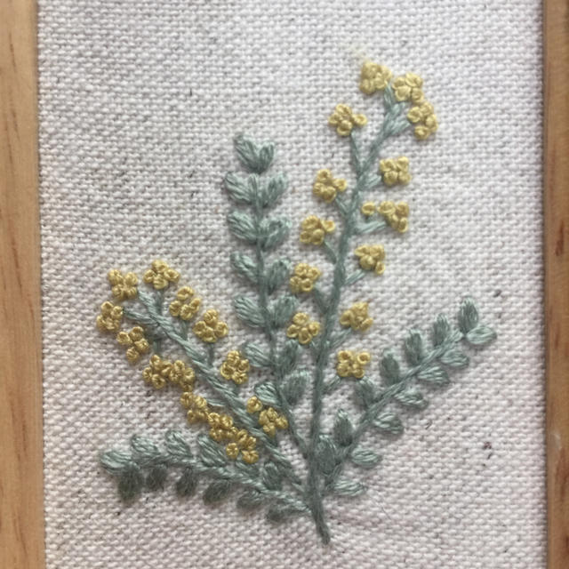 ミモザの花 刺繍フレーム ハンドメイド