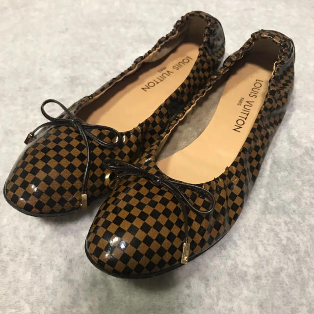 LOUIS VUITTON(ルイヴィトン)の【美品】LOUIS VUITTON ダミエ フラットシューズ 37 レディースの靴/シューズ(バレエシューズ)の商品写真