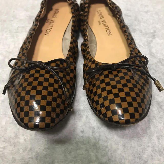 LOUIS VUITTON(ルイヴィトン)の【美品】LOUIS VUITTON ダミエ フラットシューズ 37 レディースの靴/シューズ(バレエシューズ)の商品写真