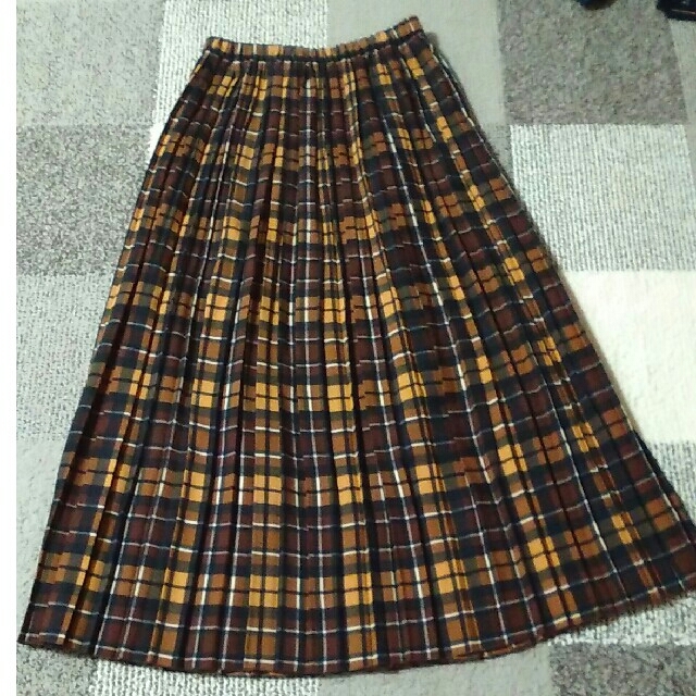 IENA(イエナ)のイエナ　チェックプリーツスカート38 レディースのスカート(ロングスカート)の商品写真