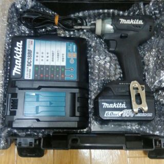 マキタ(Makita)の【マキタ】18V楽々モードインパクトドライバーセット【即納】(工具/メンテナンス)