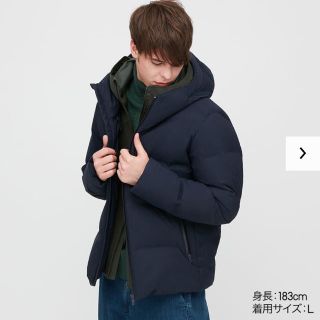 ユニクロ(UNIQLO)のユニクロ　シームレスダウンパーカー　L(ダウンジャケット)