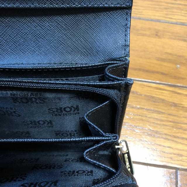 Michael Kors(マイケルコース)のマイケルコース　二つ折り財布 レディースのファッション小物(財布)の商品写真