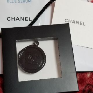 シャネル(CHANEL)のまりまろ様専用CHANELシャネル2019コスメノベルティキーホルダー(ノベルティグッズ)