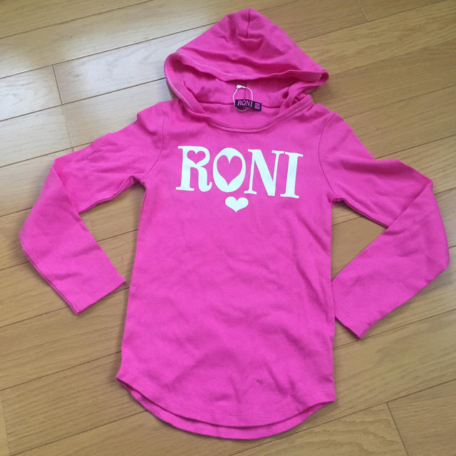 RONI(ロニィ)の未使用 ロニィ ロンT 長袖 SM 110 120 roni RONI キッズ/ベビー/マタニティのキッズ服女の子用(90cm~)(Tシャツ/カットソー)の商品写真