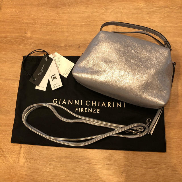 BARNEYS NEW YORK(バーニーズニューヨーク)のGIANNI CHIARINI ジャンニキャリーニ　ミニバッグ レディースのバッグ(ハンドバッグ)の商品写真