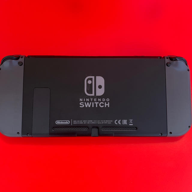 Nintendo Switch(ニンテンドースイッチ)の任天堂スイッチ　本体　中古 エンタメ/ホビーのゲームソフト/ゲーム機本体(家庭用ゲーム機本体)の商品写真