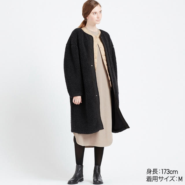 UNIQLO(ユニクロ)のユニクロ　ボアフリース　ノーカラーコート　黒Ｍ レディースのジャケット/アウター(ロングコート)の商品写真