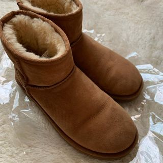 アグ(UGG)のUGG ムートンブーツ(ブーツ)