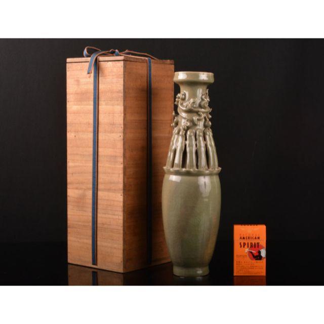 中国　饒窯　高麗青磁　刻花人物文　花瓶　時代箱付　V　R2358A