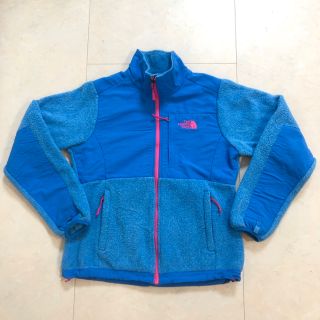 ザノースフェイス(THE NORTH FACE)の激レアカラー　ノースフェイス　デナリジャケット　フリース  ライトブルー×ピンク(ブルゾン)