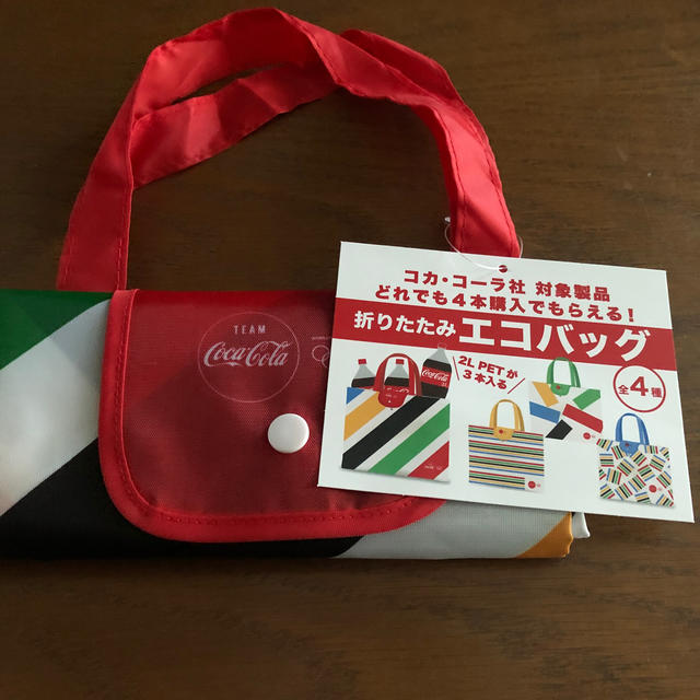 コカ・コーラ(コカコーラ)の折りたたみ　エコバック レディースのバッグ(エコバッグ)の商品写真