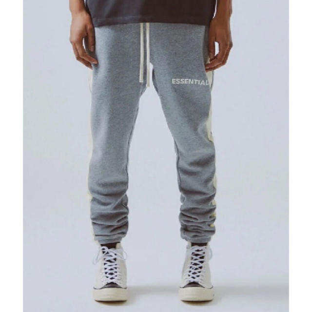 FEAR OF GOD(フィアオブゴッド)のFOG Essentials Side Stripe Sweatpants S  メンズのトップス(スウェット)の商品写真