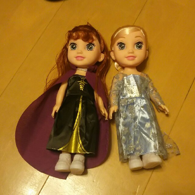 アナと雪の女王(アナトユキノジョオウ)の新品☆アナと雪の女王ドール☆アナ&エルサ エンタメ/ホビーのおもちゃ/ぬいぐるみ(キャラクターグッズ)の商品写真