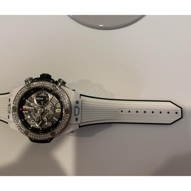 HUBLOT(ウブロ)のsuccess様専用ウニコ、ホワイトセラミック、ダイヤ、45mm美品、ウブロ  メンズの時計(腕時計(アナログ))の商品写真