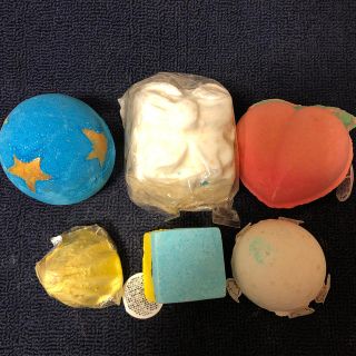 ラッシュ(LUSH)のLUSH バスボム＆シャワーボム(入浴剤/バスソルト)