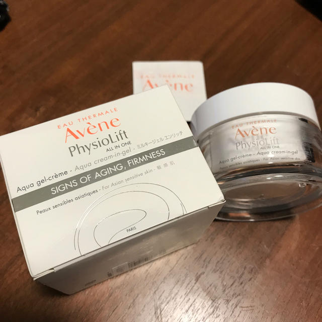 Avene(アベンヌ)の値下げします。アベンヌジェルクリーム コスメ/美容のスキンケア/基礎化粧品(保湿ジェル)の商品写真